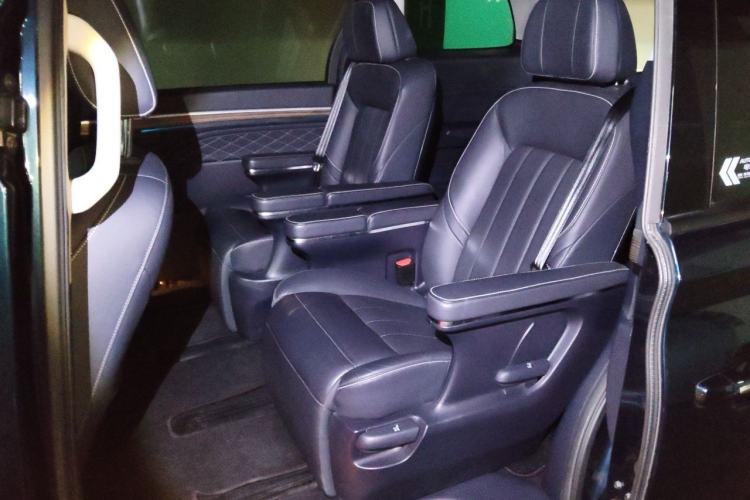 Used GAC Trumpchi M8 2020 Flagship Model 390T Supreme Edition Left Rear Seat