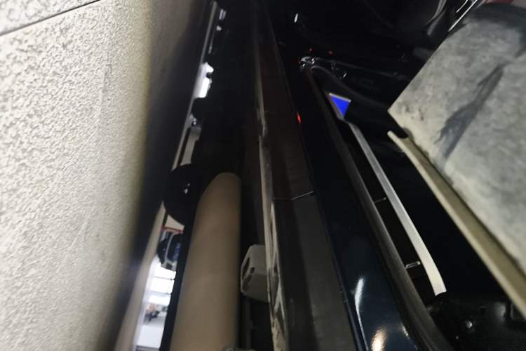Used GAC Trumpchi M8 2020 Flagship Model 390T Prestige Edition Left Side Sill