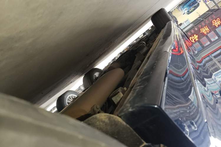 Used GAC Trumpchi M8 2020 Flagship Model 390T Deluxe Edition Left Side Sill