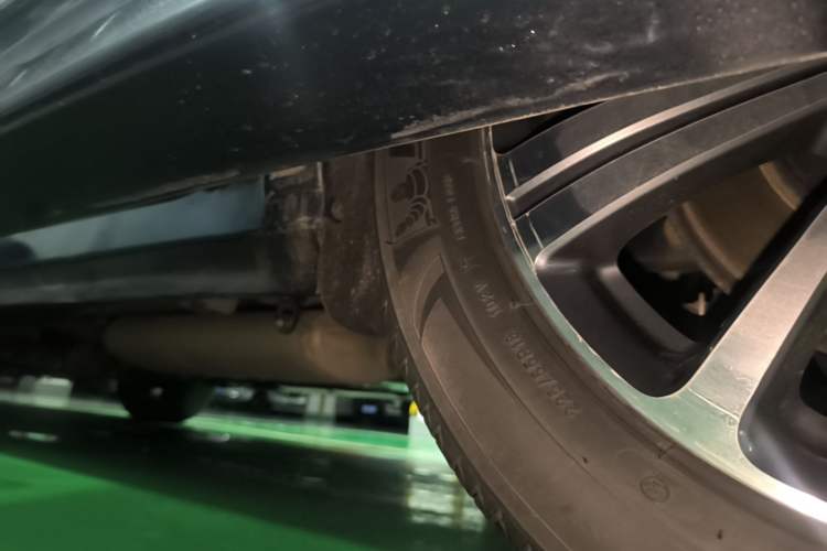 Used GAC Trumpchi M8 2020 Flagship Model 390T Supreme Edition Left Side Sill