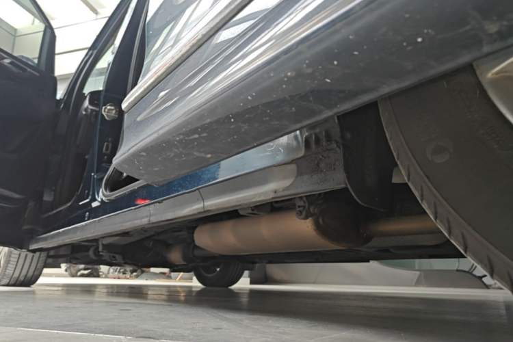 Used GAC Trumpchi M8 2020 Flagship Model 390T Deluxe Edition Left Side Sill