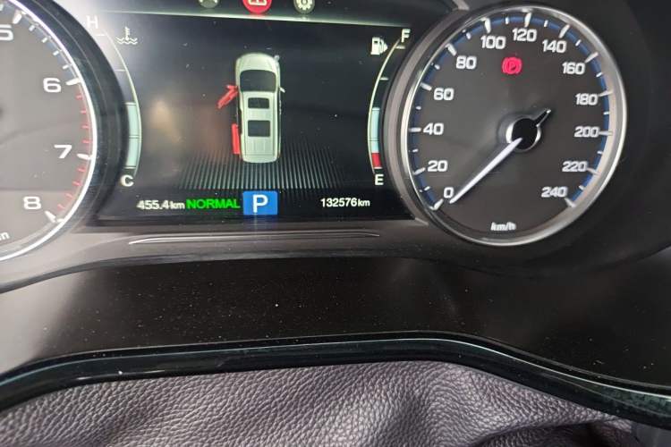 Used GAC Trumpchi M8 2020 Flagship Model 390T Deluxe Edition Odometer Close Up