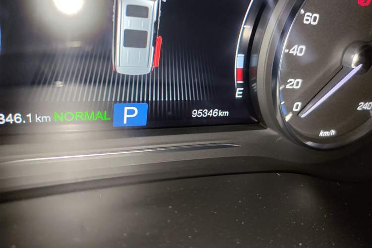 Used GAC Trumpchi M8 2020 Master Edition 390T Supreme Version Odometer Close Up