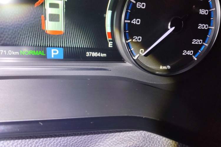 Used GAC Trumpchi M8 2020 Flagship Model 390T Supreme Edition Odometer Close Up