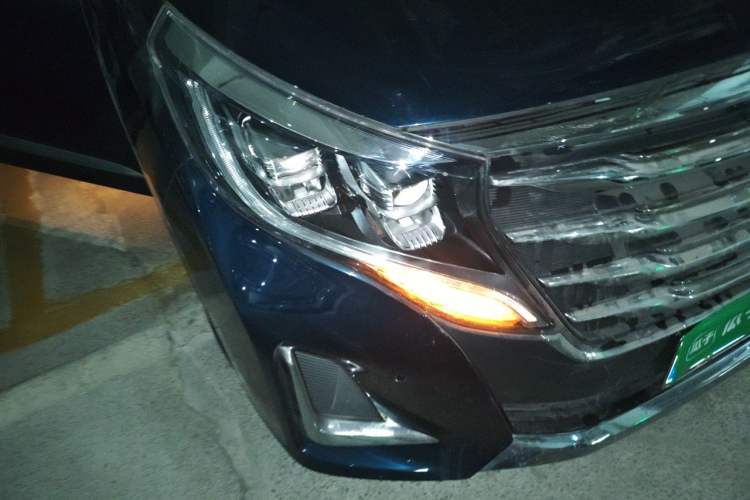 Used GAC Trumpchi M8 2020 Flagship Model 390T Prestige Edition Right Front Headlight