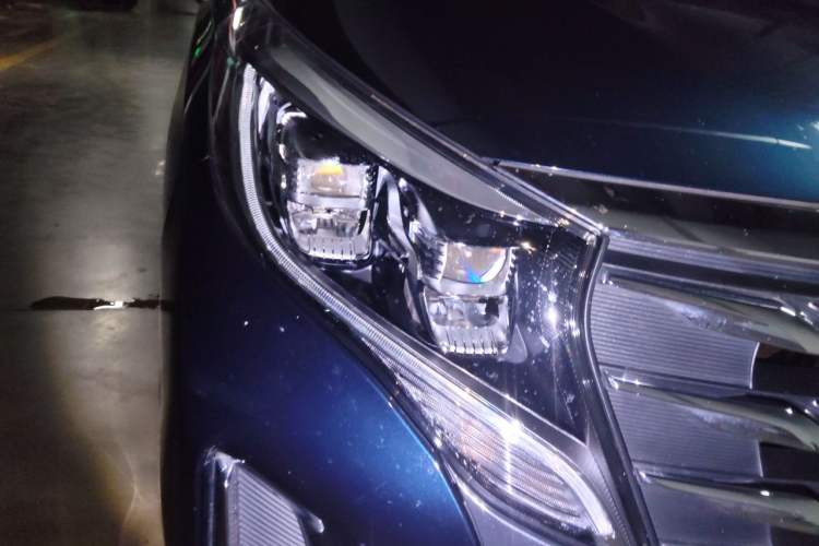 Used GAC Trumpchi M8 2020 Flagship Model 390T Supreme Edition Right Front Headlight