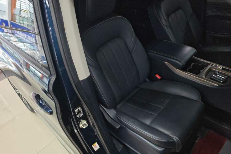 Used GAC Trumpchi M8 2020 Flagship Model 390T Prestige Edition Right Front Seat