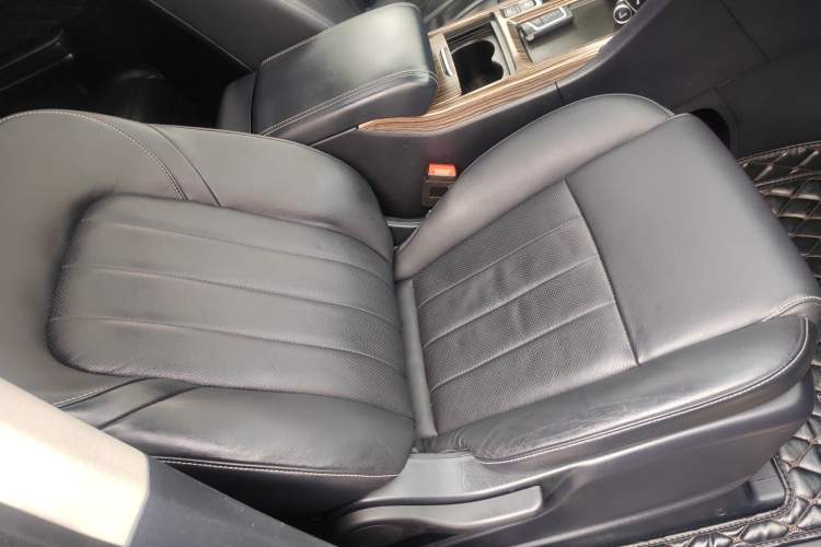 Used GAC Trumpchi M8 2020 Flagship Model 390T Prestige Edition Right Front Seat