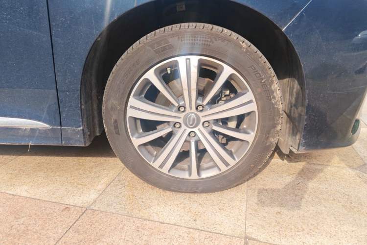 Used GAC Trumpchi M8 2020 Flagship Model 390T Prestige Edition Right Front Wheel Hub