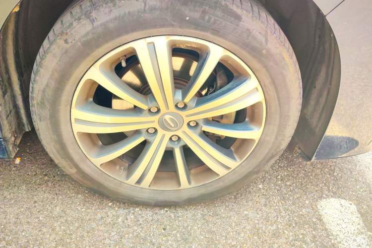 Used GAC Trumpchi M8 2020 Flagship Model 390T Prestige Edition Right Front Wheel Hub
