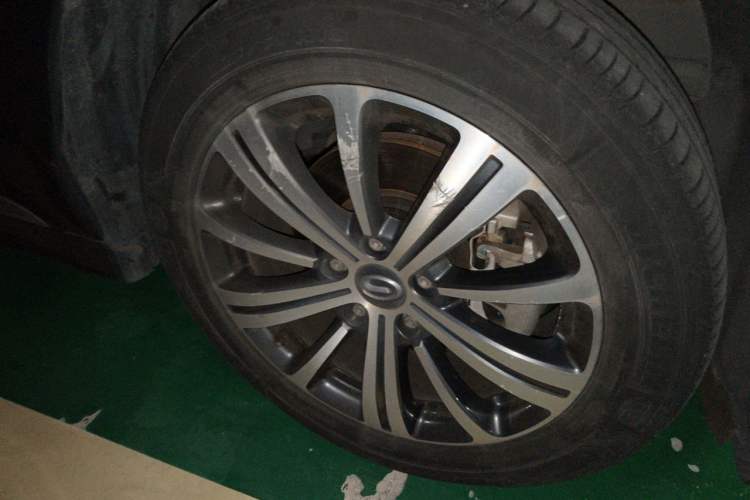 Used GAC Trumpchi M8 2020 Flagship Model 390T Prestige Edition Right Front Wheel Hub