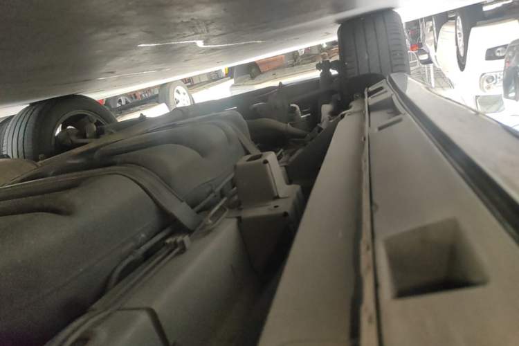 Used GAC Trumpchi M8 2020 Flagship Model 390T Prestige Edition Right Side Sill