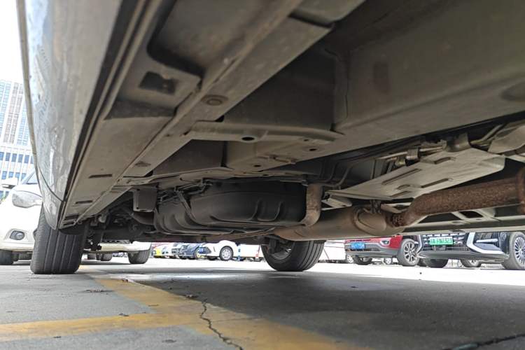 Used GAC Trumpchi M8 2020 390T Deluxe Edition Right Side Sill