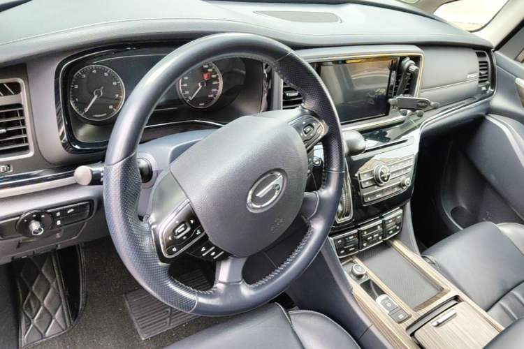 Used GAC Trumpchi M8 2020 Flagship Model 390T Deluxe Edition Steering Wheel