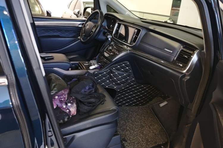 Used GAC Trumpchi M8 2020 Flagship Model 390T Deluxe Edition Right Front Seat