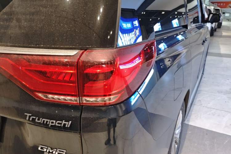 Used GAC Trumpchi M8 2020 Flagship Model 390T Deluxe Edition Right Rear Taillight