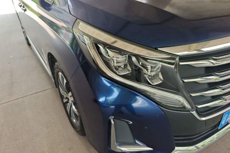 Used GAC Trumpchi M8 2020 Flagship Model 390T Prestige Edition Right Front Headlight