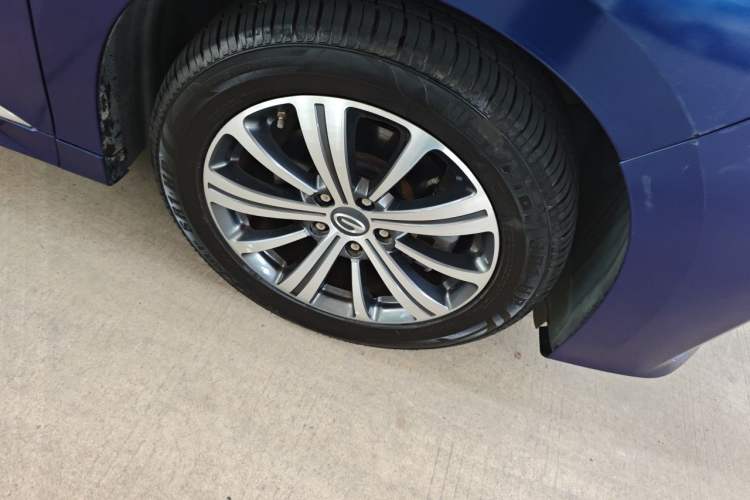 Used GAC Trumpchi M8 2020 Flagship Model 390T Prestige Edition Right Front Wheel Hub