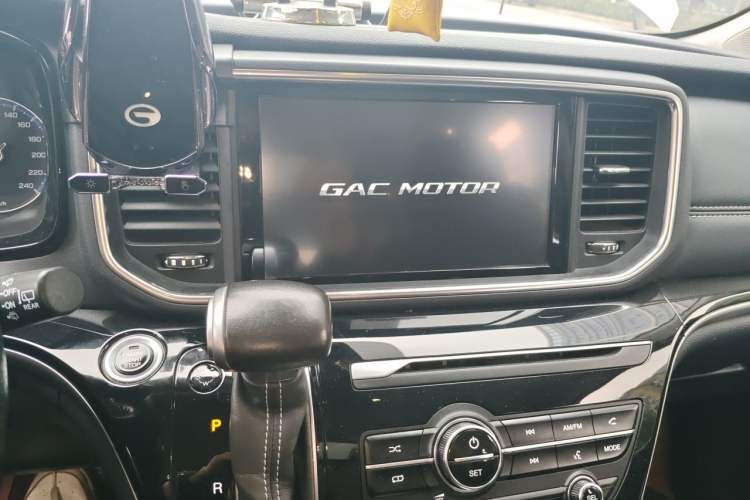 Used GAC Trumpchi M8 2020 Flagship Model 390T Prestige Edition Audio And AC Panel