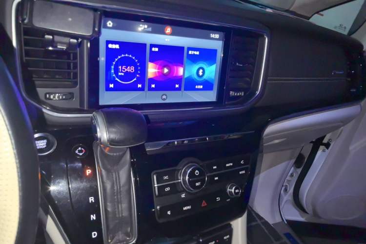 Used GAC Trumpchi M8 2020 Flagship Model 390T Luxury Edition Audio And AC Panel