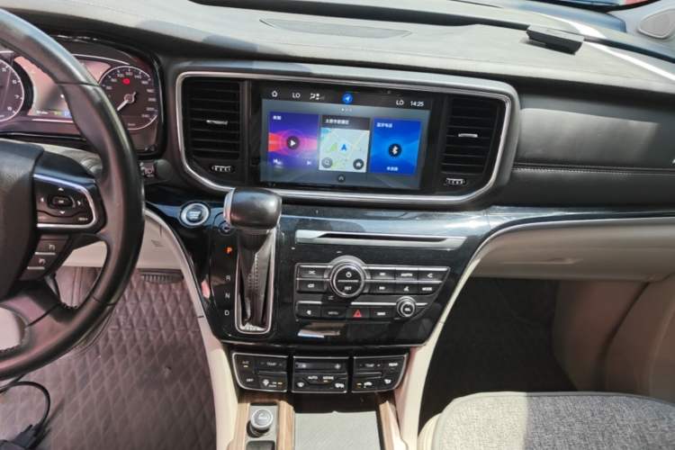 Used GAC Trumpchi M8 2020 Flagship Model 390T Prestige Edition Audio And AC Panel