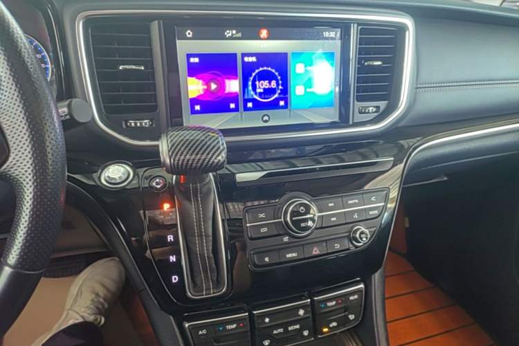 Used GAC Trumpchi M8 2020 Flagship Model 390T Deluxe Edition Audio And AC Panel