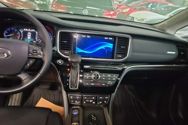 Used GAC Trumpchi M8 2020 Flagship Model 390T Prestige Edition Audio And AC Panel