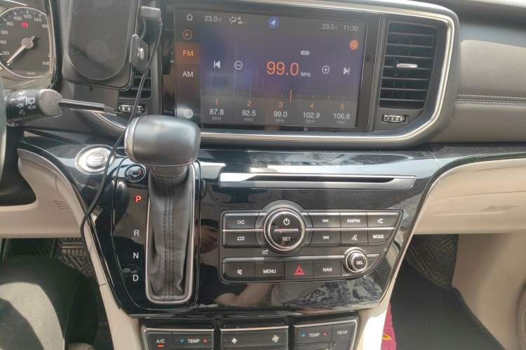 Used GAC Trumpchi M8 2020 Flagship Model 390T Prestige Edition Audio And AC Panel