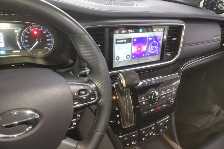 Used GAC Trumpchi M8 2020 Flagship Model 390T Supreme Edition Audio And AC Panel