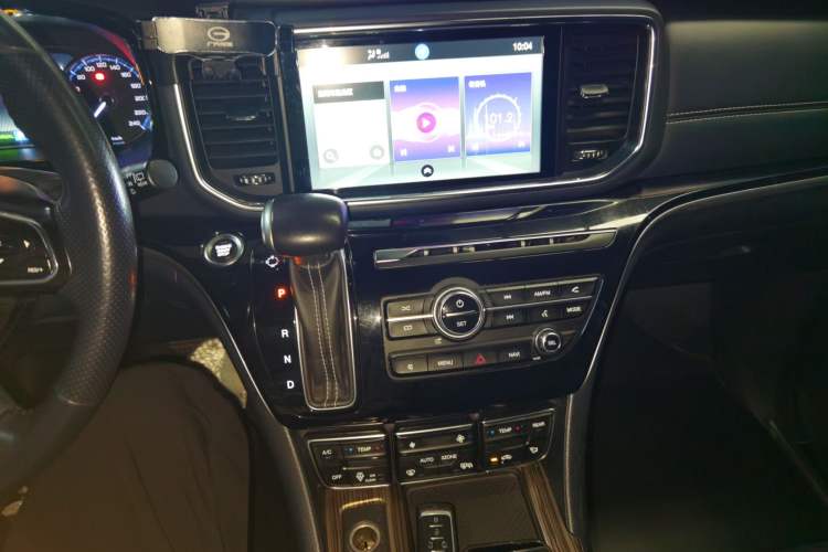 Used GAC Trumpchi M8 2020 Master Edition 390T Deluxe Version Audio And AC Panel