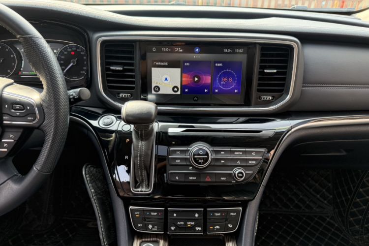 Used GAC Trumpchi M8 2020 Flagship Model 390T Prestige Edition Audio And AC Panel