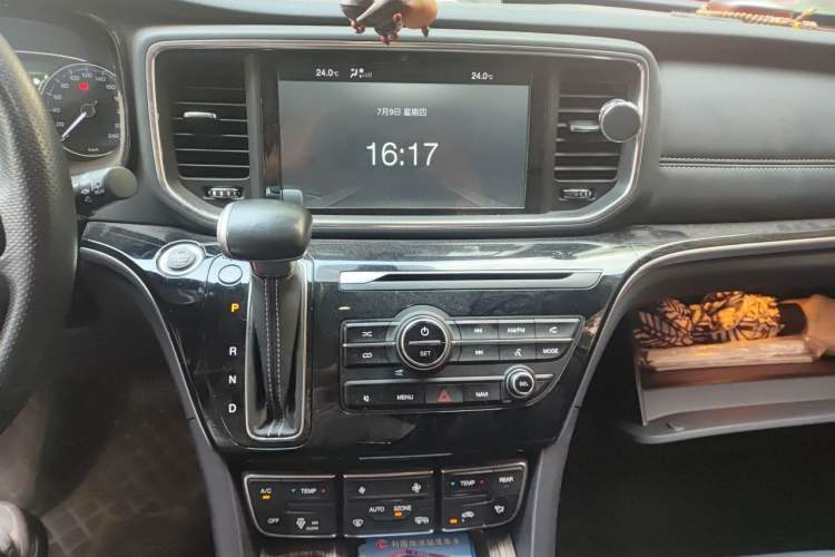 Used GAC Trumpchi M8 2020 Flagship Model 390T Prestige Edition Audio And AC Panel
