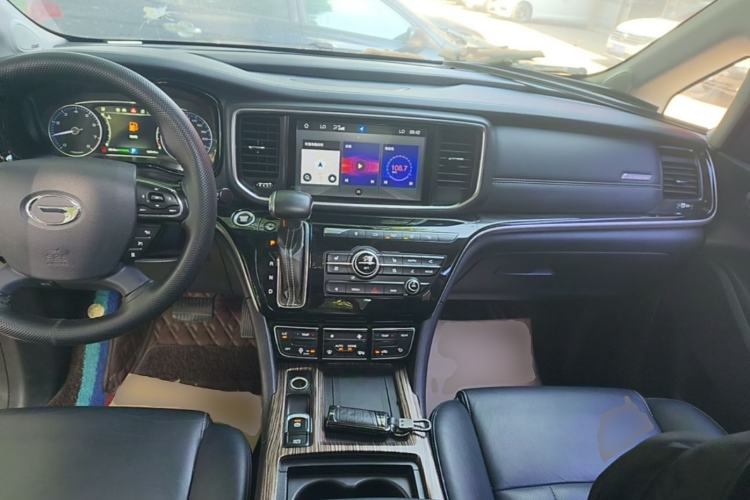 Used GAC Trumpchi M8 2020 Flagship 390T Navigation Model Center Console