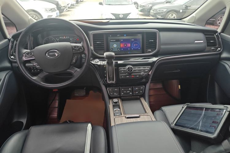 Used GAC Trumpchi M8 2020 Master Edition 390T Deluxe Version Center Console
