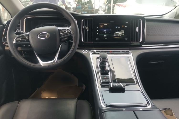 Used GAC Trumpchi M8 2020 390T Deluxe Edition Center Console