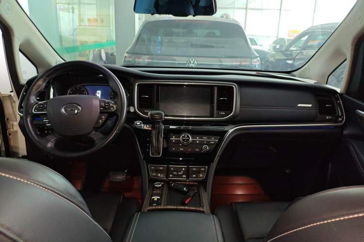 Used GAC Trumpchi M8 2020 Flagship Model 390T Supreme Edition Center Console