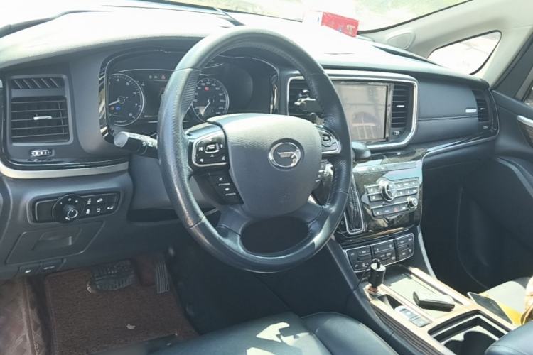 Used GAC Trumpchi M8 2020 Flagship Model 390T Supreme Edition Center Console