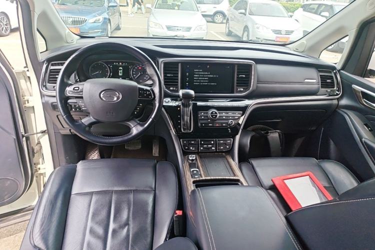 Used GAC Trumpchi M8 2020 Flagship 390T Navigation Model Center Console