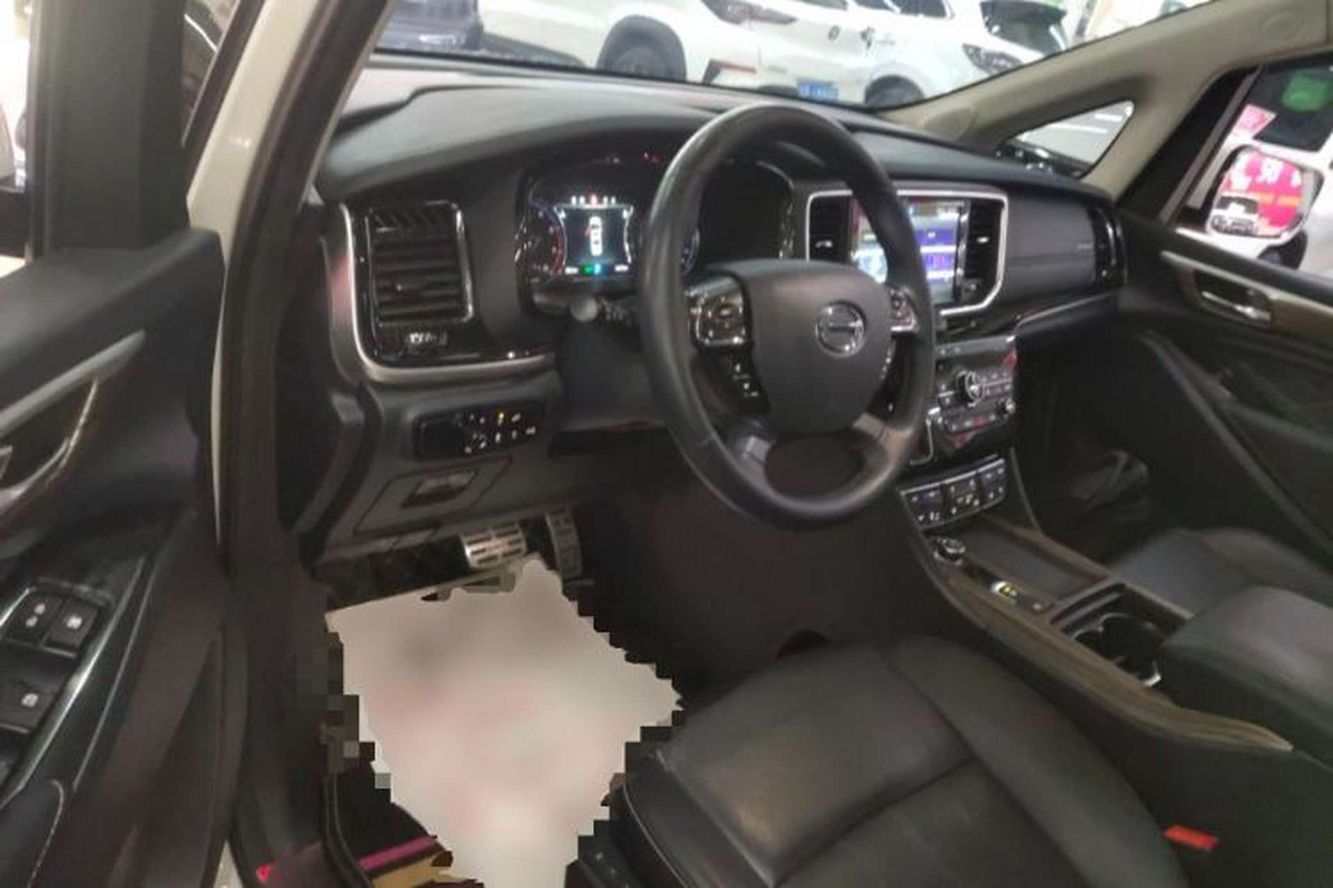 Used GAC Trumpchi M8 2020 Flagship Model 390T Supreme Edition Center Console