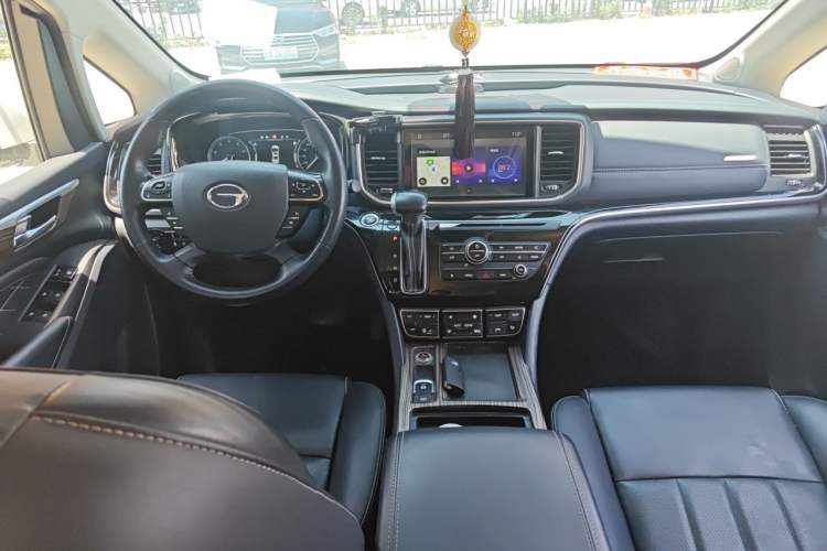 Used GAC Trumpchi M8 2020 Flagship Model 390T Prestige Edition Center Console