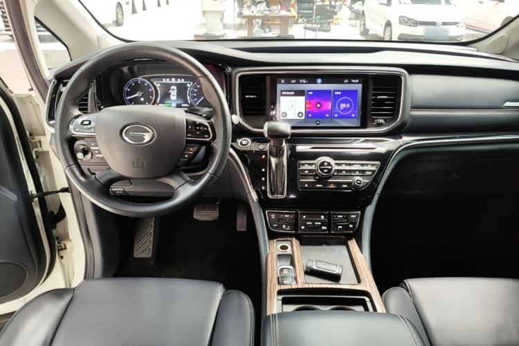 Used GAC Trumpchi M8 2020 Flagship Model 390T Prestige Edition Center Console