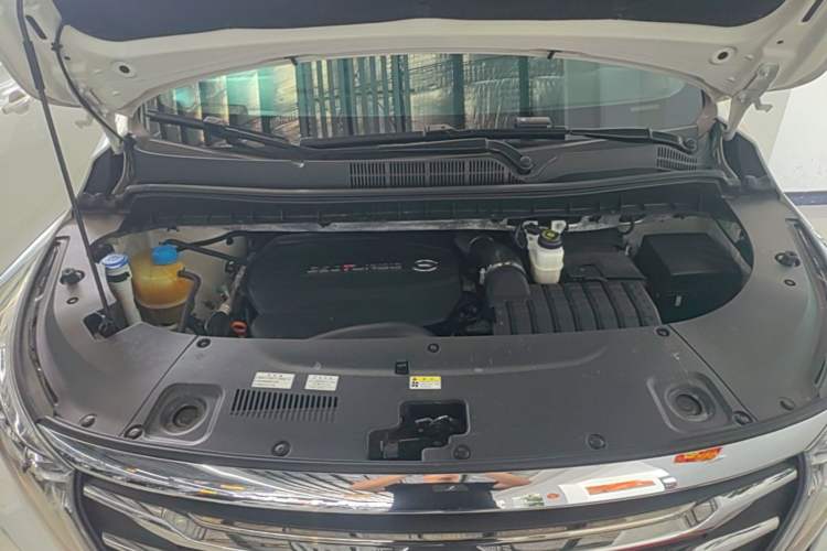 Used GAC Trumpchi M8 2020 Flagship Model 390T Deluxe Edition Engine Bay