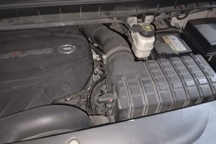 Used GAC Trumpchi M8 2020 Flagship Model 390T Luxury Edition Engine Bay Left