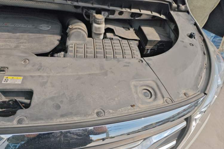 Used GAC Trumpchi M8 2020 390T Deluxe Edition Engine Bay Left