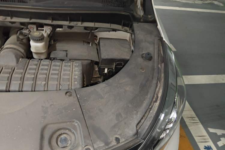 Used GAC Trumpchi M8 2020 Flagship Model 390T Supreme Edition Engine Bay Left