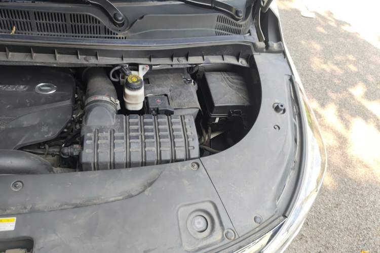 Used GAC Trumpchi M8 2020 Flagship Model 390T Prestige Edition Engine Bay Left