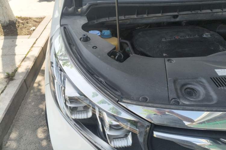 Used GAC Trumpchi M8 2020 390T Deluxe Edition Engine Bay Right