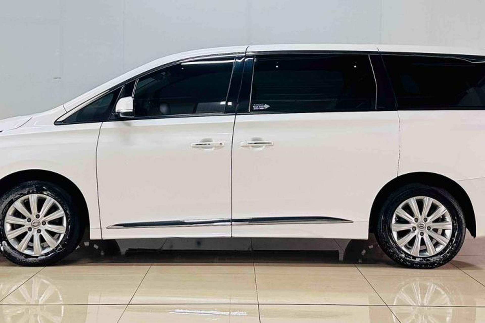 Used GAC Trumpchi M8 2020 Flagship Model 390T Deluxe Edition Exterior 2
