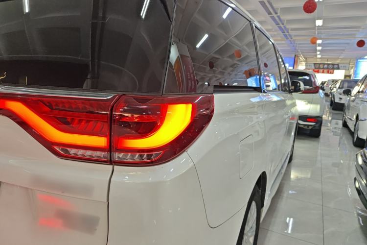 Used GAC Trumpchi M8 2020 Flagship Model 390T Deluxe Edition Exterior 3
