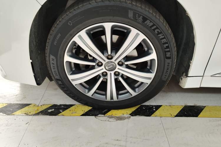 Used GAC Trumpchi M8 2020 Flagship Model 390T Prestige Edition Exterior 4